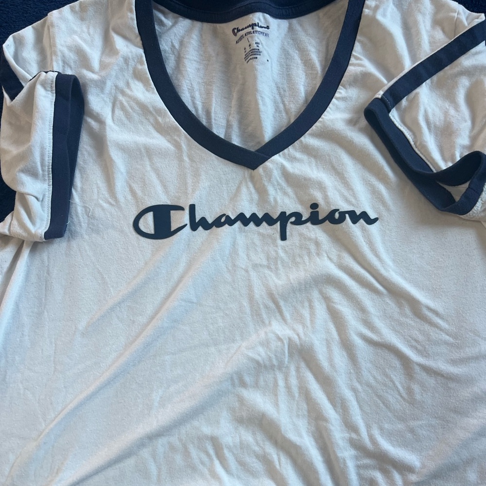 Champion T-shirt  size L
